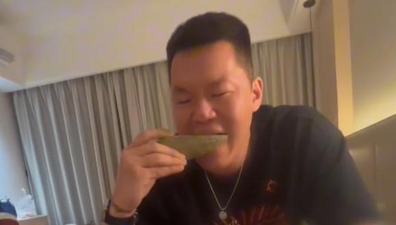 吃瓜看我视频,吃瓜群众视角下的精彩瞬间